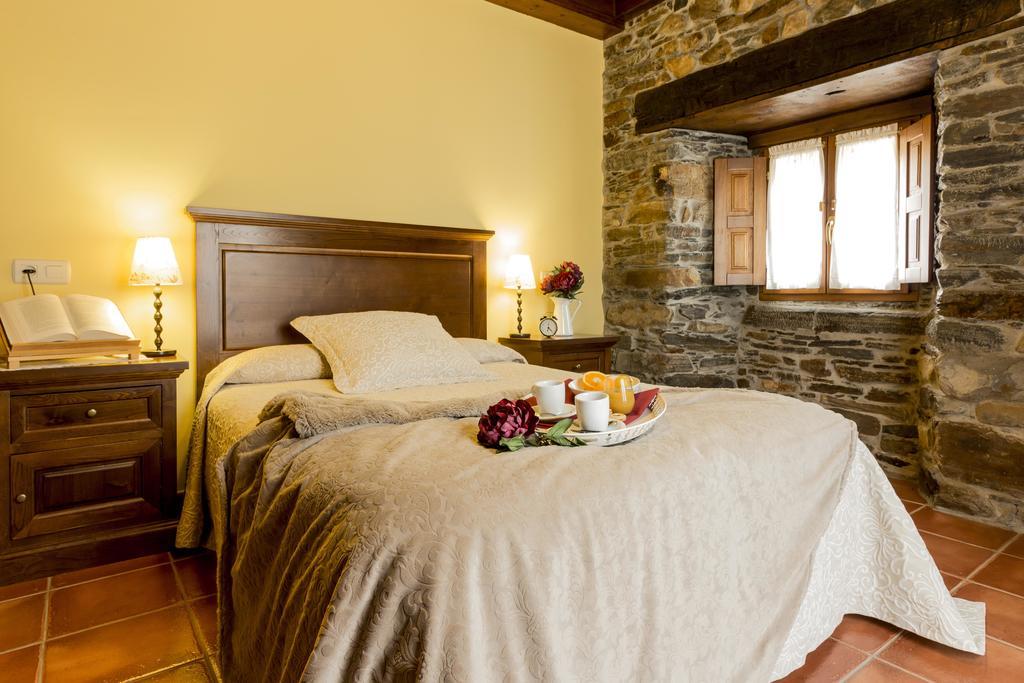 Casa Gayon Pola de Allande